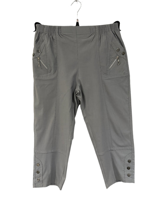 Women's Cropped Trousers